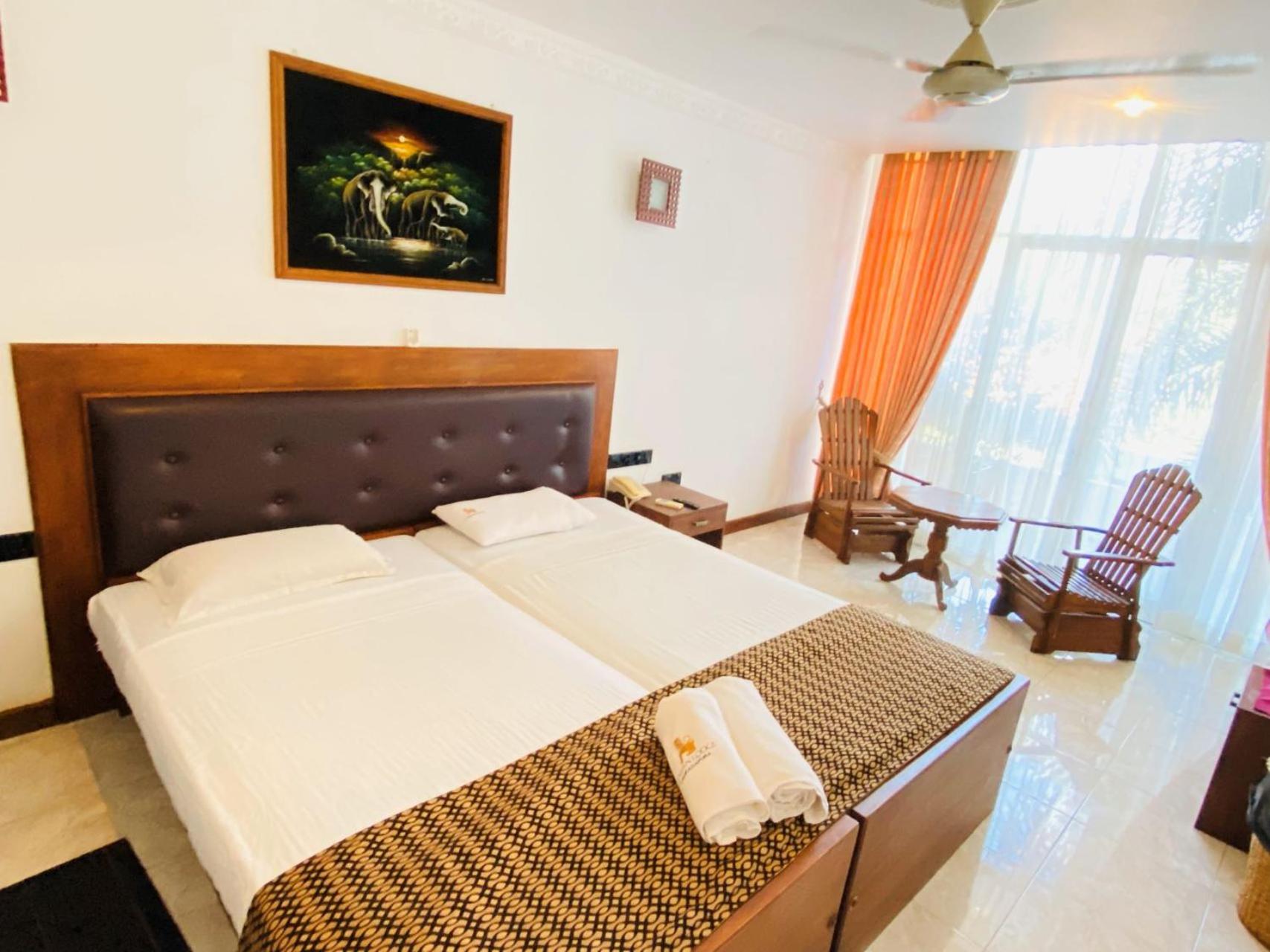 Ceylan Lodge Anuradhapura Eksteriør bilde