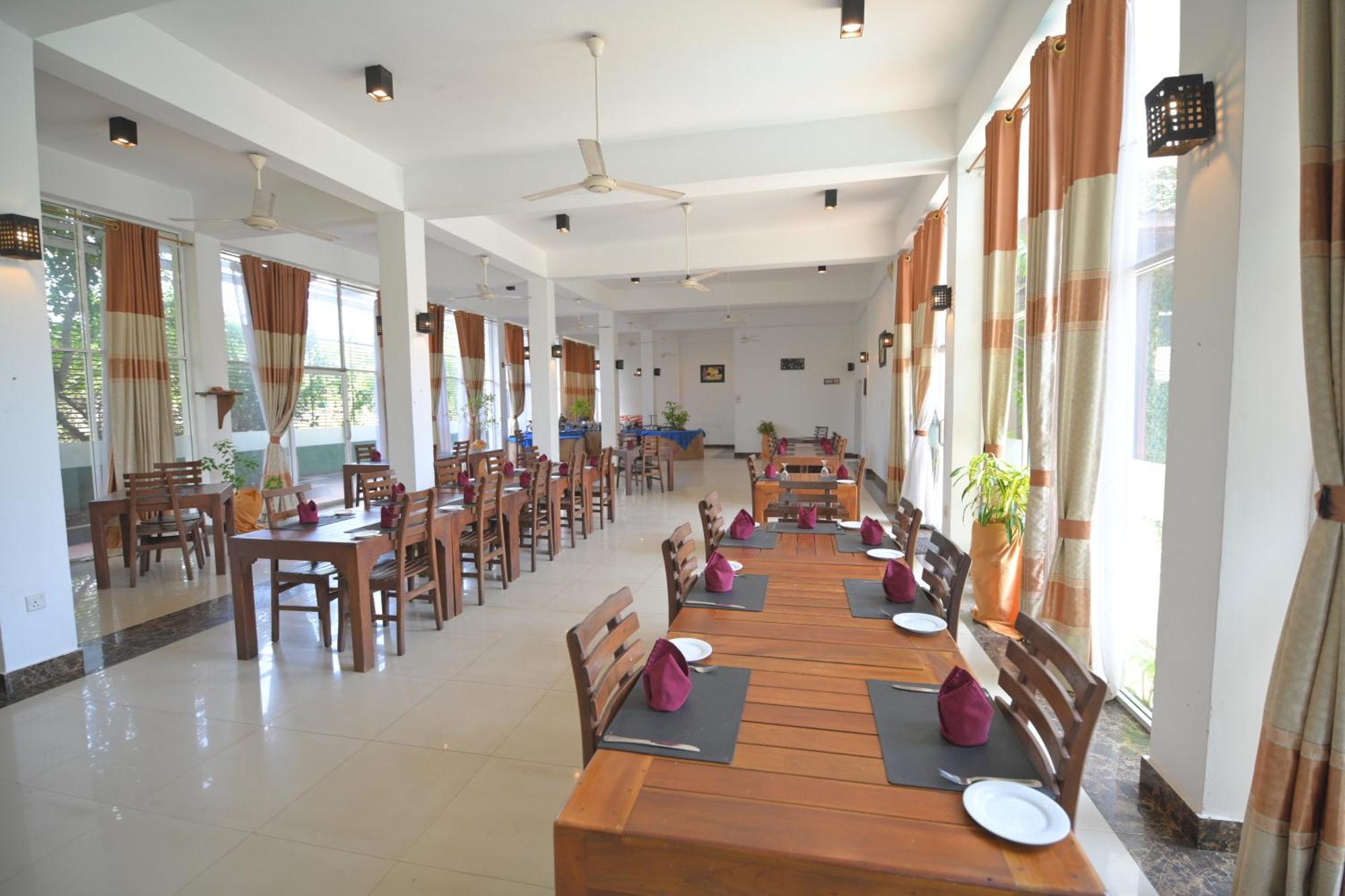 Ceylan Lodge Anuradhapura Eksteriør bilde